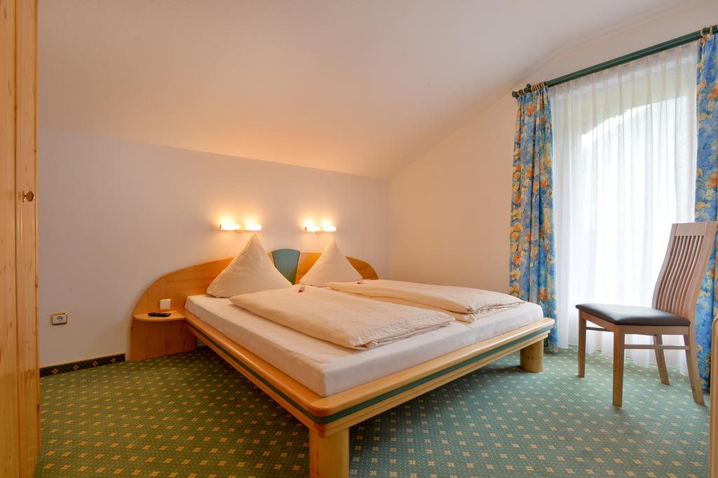 Gaestehaus Alpengruss Mayrhofen Ruang foto