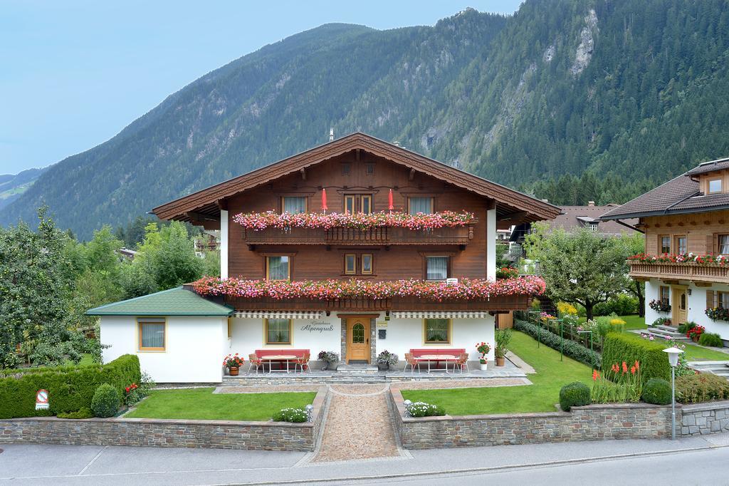 Gaestehaus Alpengruss Mayrhofen Bagian luar foto