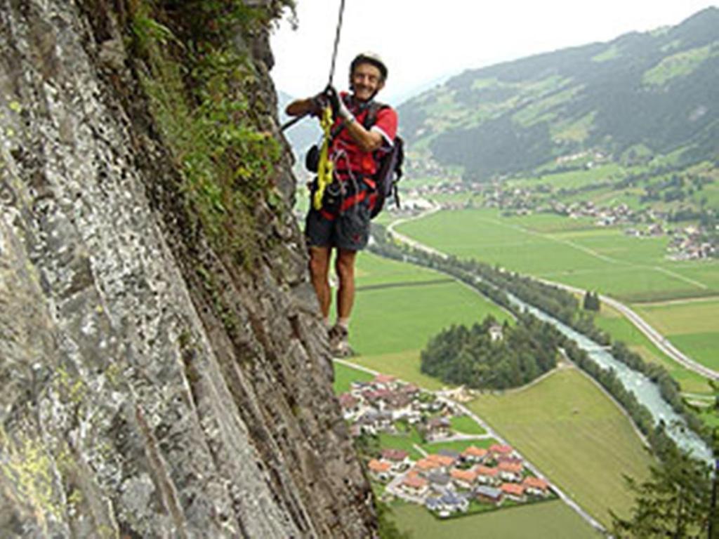 Gaestehaus Alpengruss Mayrhofen Bagian luar foto